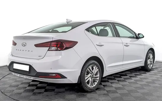 Hyundai Elantra 2.00 механика, фото №1