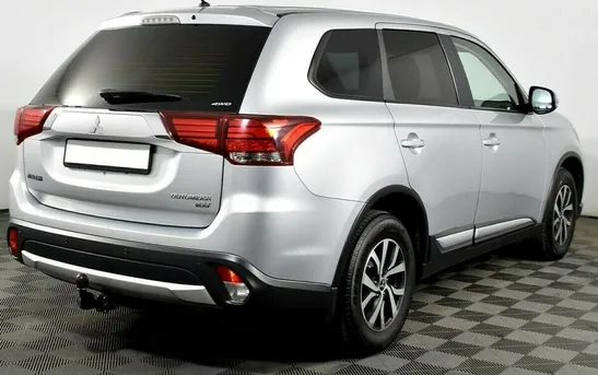 Mitsubishi Outlander 2.00 вариатор, фото №1