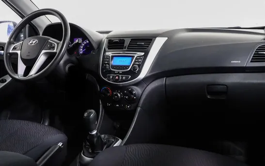 Hyundai Solaris 1.60 механика, фото №1